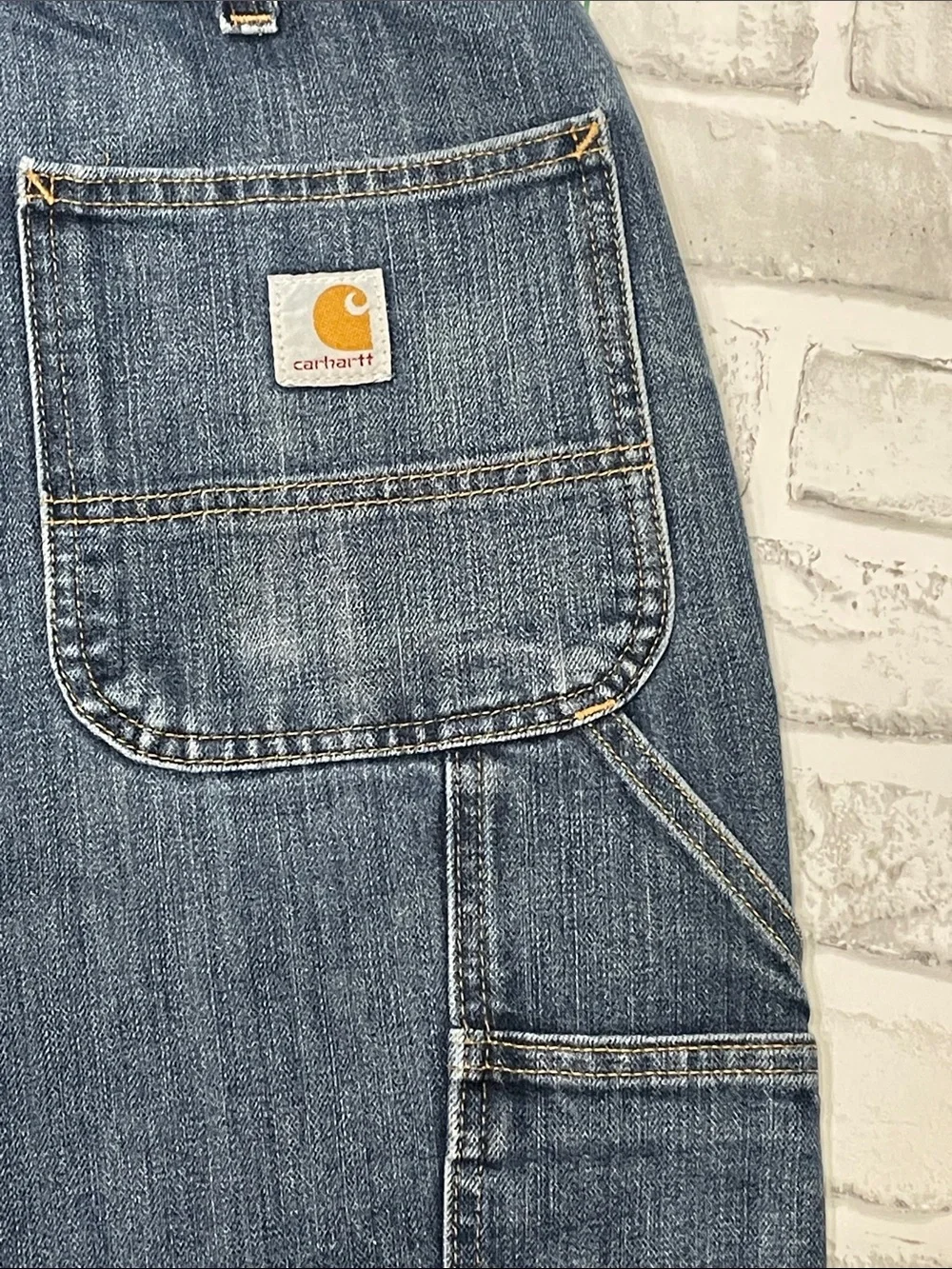Carhartt relaxed fit carpenter denim jeans. Size 38x32. Pre-owned.